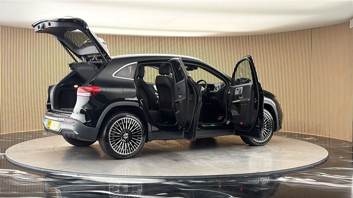 More views of Mercedes-Benz EQA