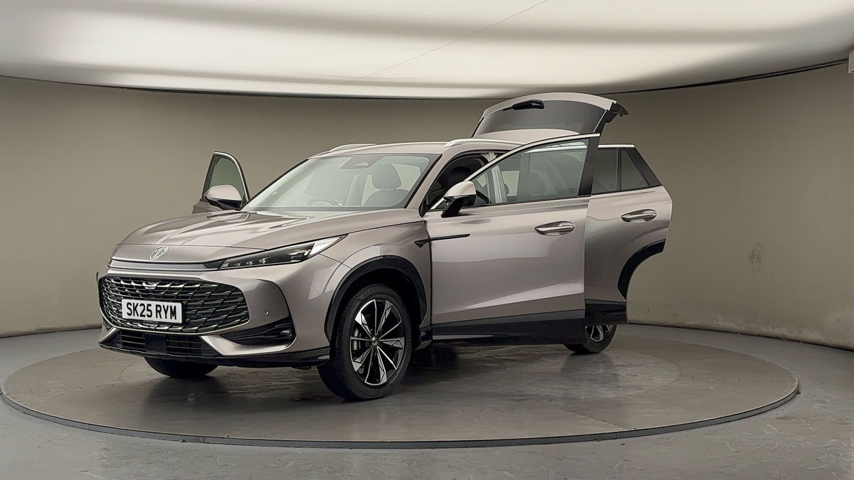 More views of MG MG HS