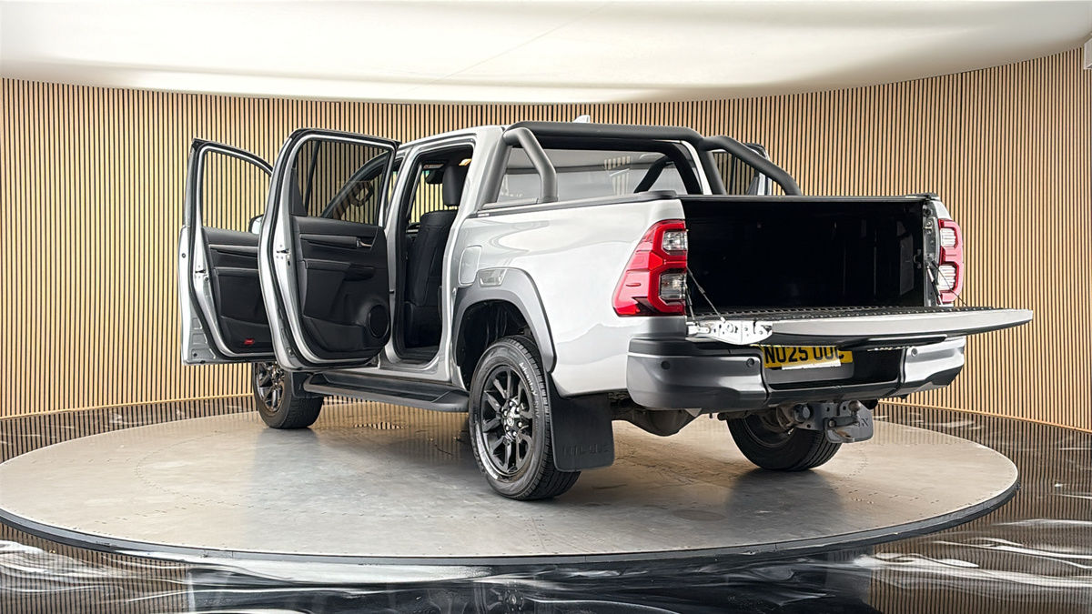 Toyota Hilux Image 23