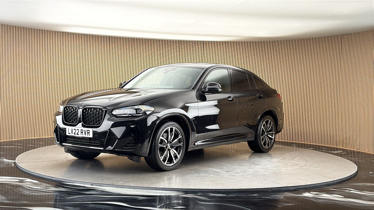 More views of BMW X4