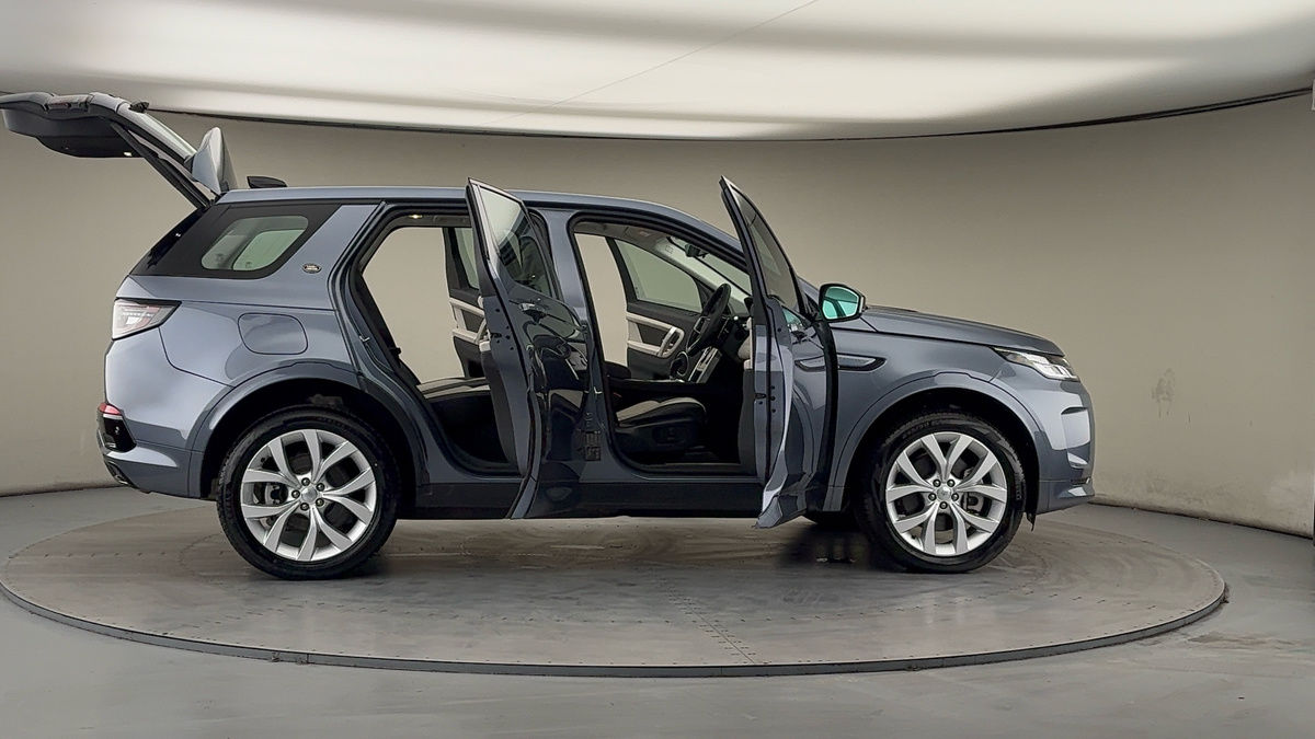 More views of Land Rover Discovery Sport