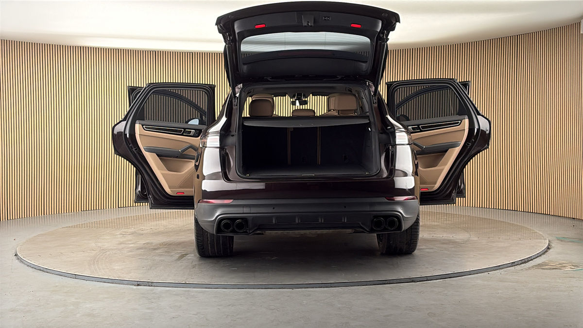 More views of Porsche Cayenne