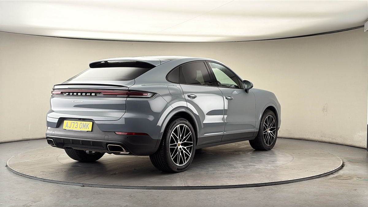 More views of Porsche Cayenne