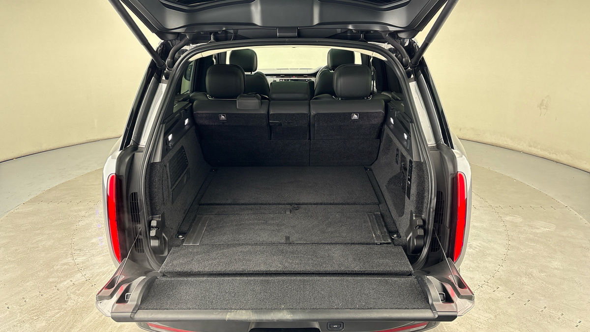 Land Rover Range Rover Image 11