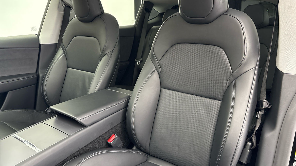 Tesla Model Y Image 7