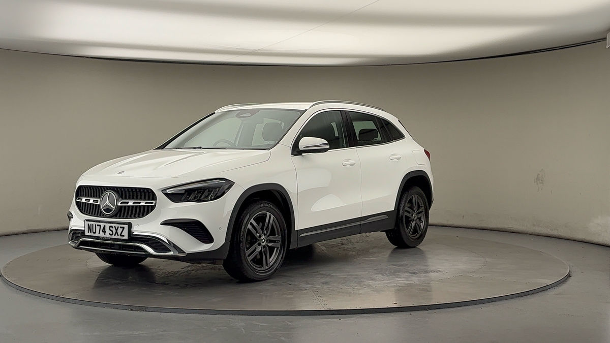 More views of Mercedes-Benz GLA