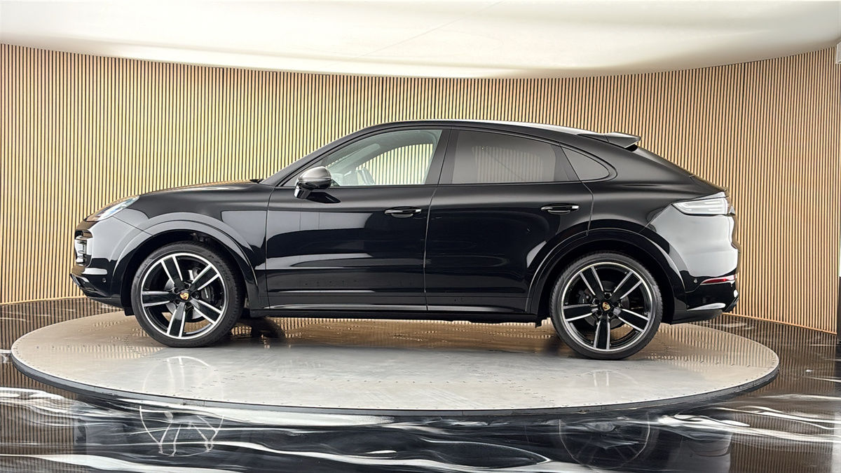 More views of Porsche Cayenne