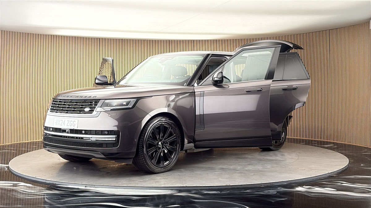 More views of Land Rover Range Rover