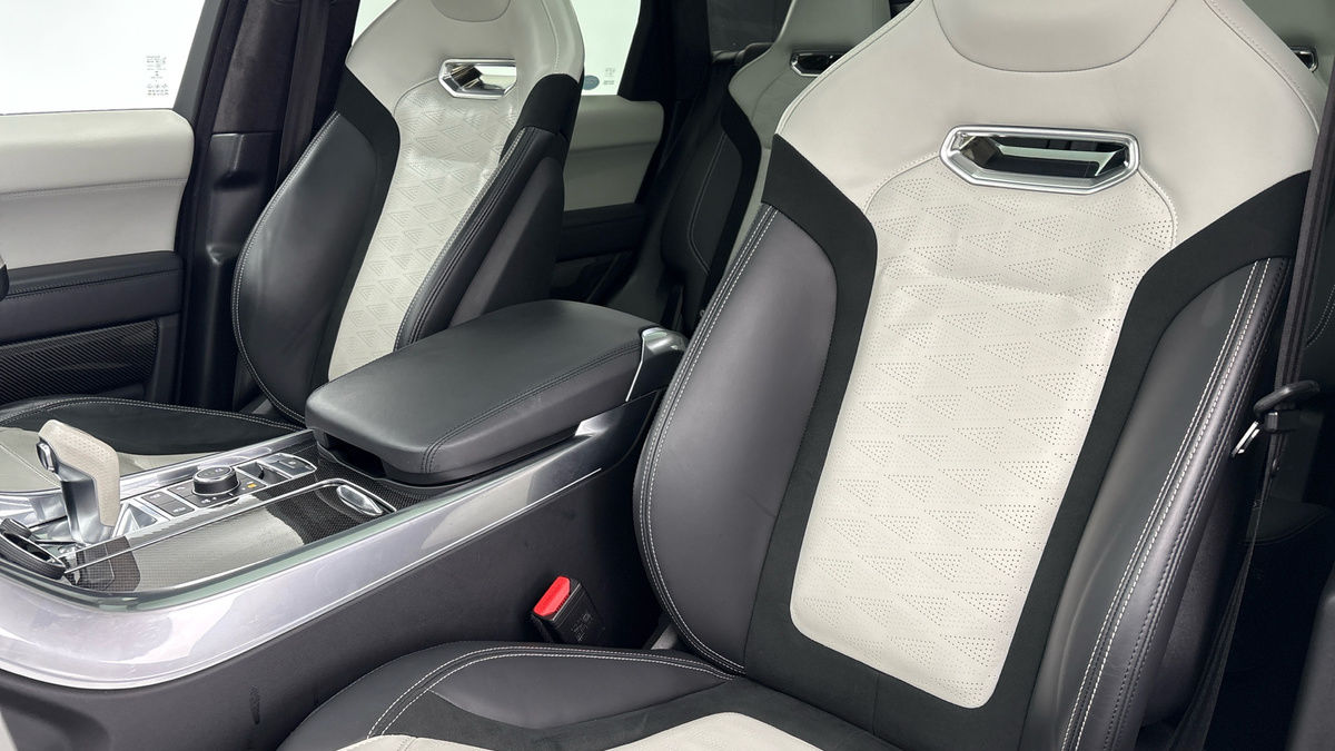 Land Rover Range Rover Sport Image 7