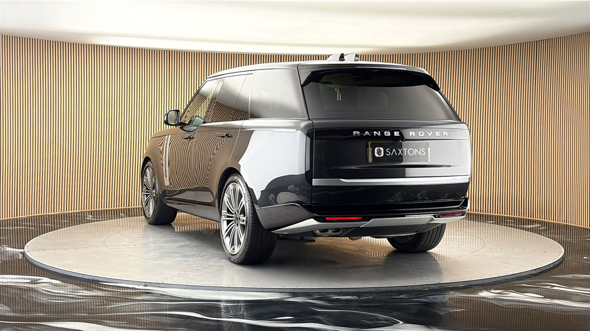 More views of Land Rover Range Rover