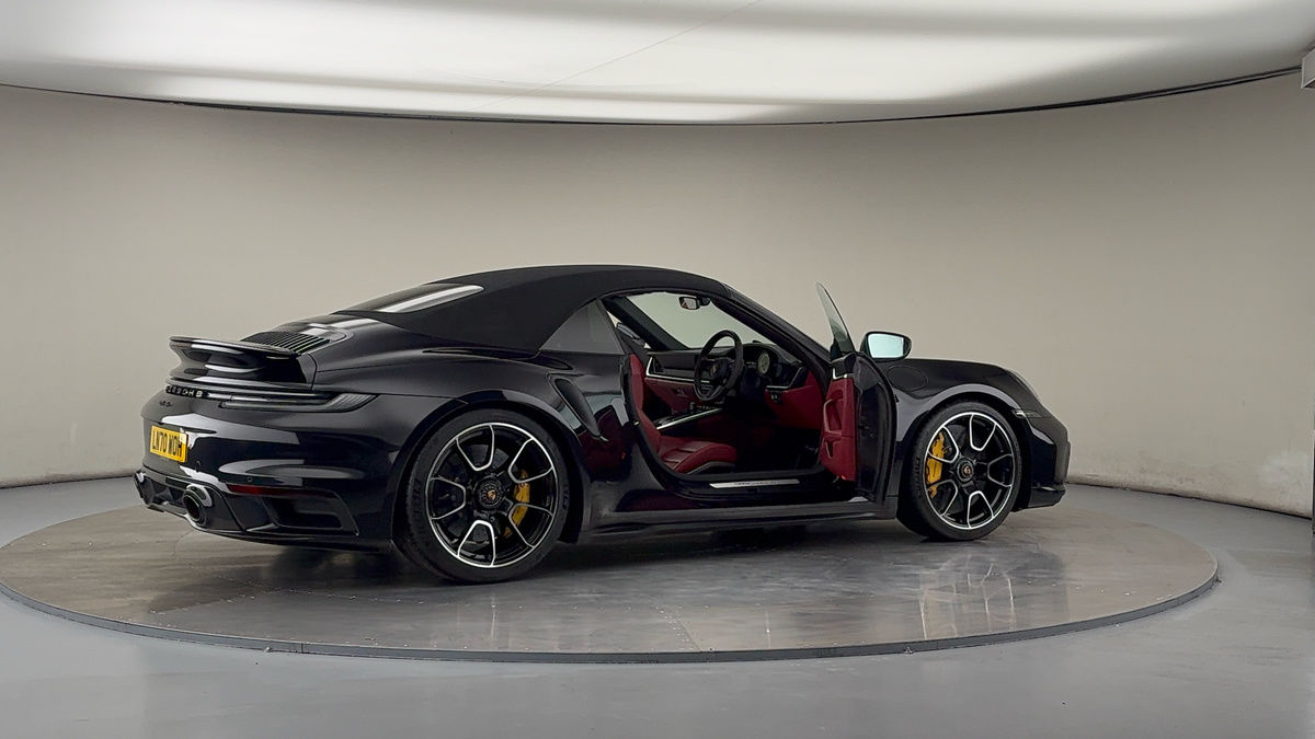 More views of Porsche 911