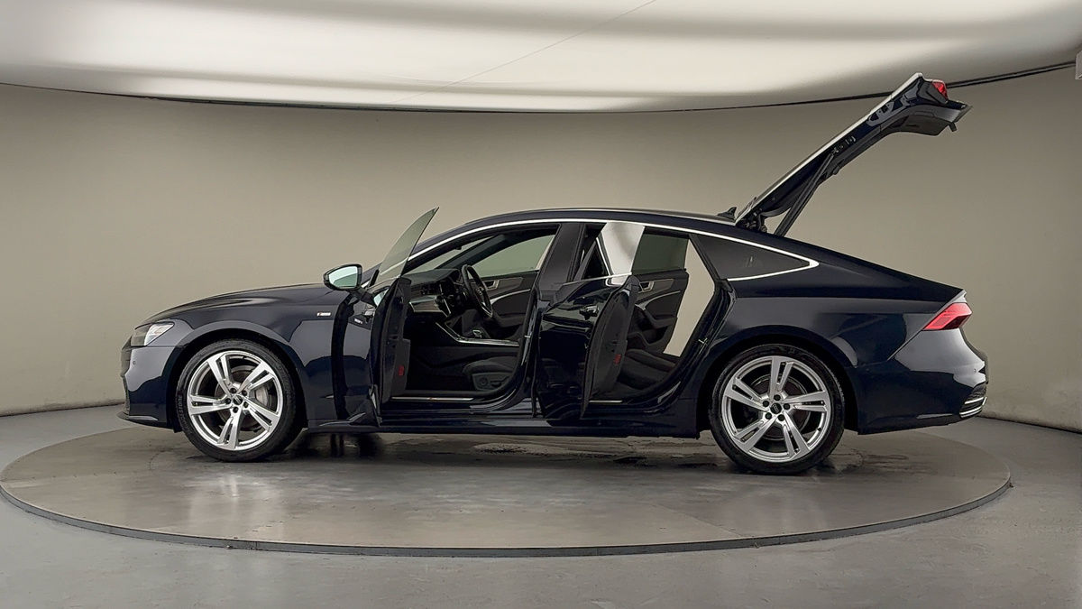 More views of Audi A7