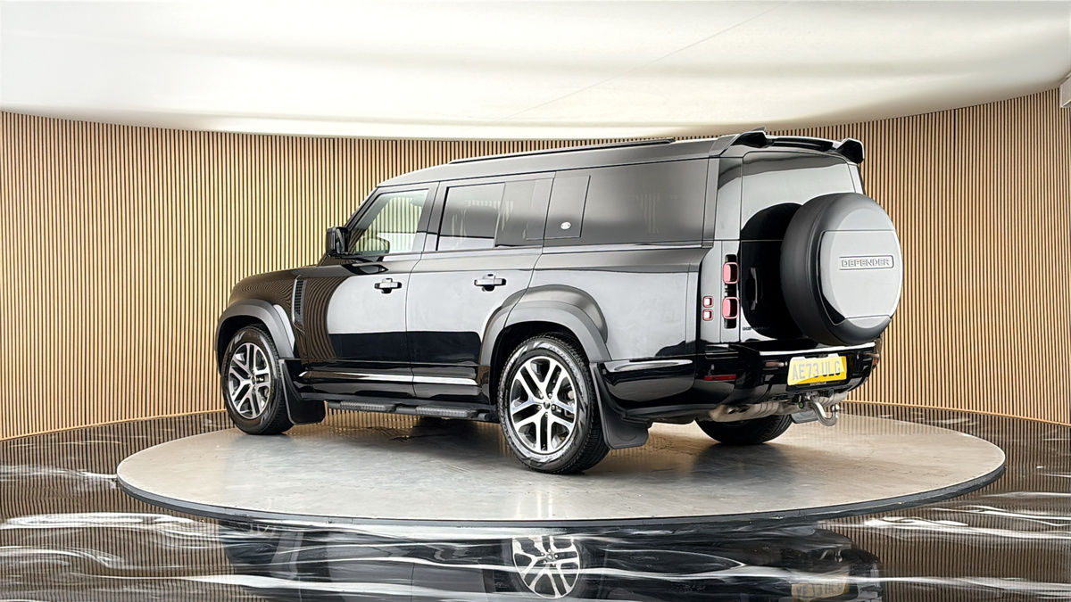 More views of Land Rover Defender 130