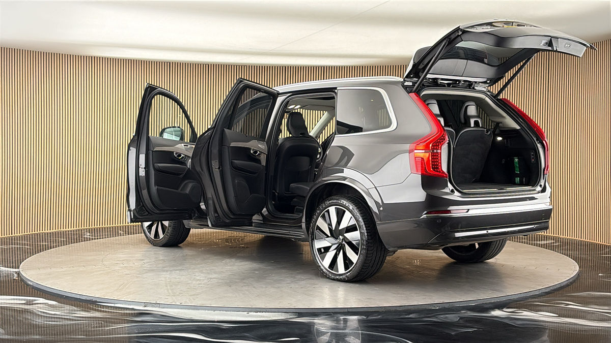 More views of Volvo XC90