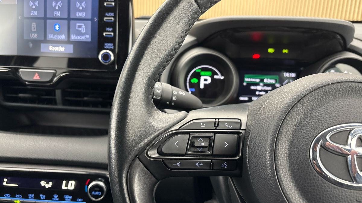 Toyota Yaris Image 13