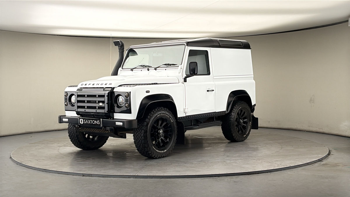 Land Rover Defender 90 Image 20