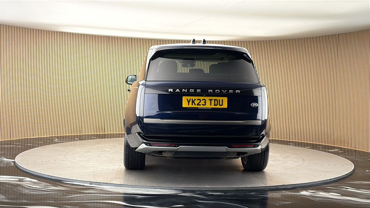 More views of Land Rover Range Rover