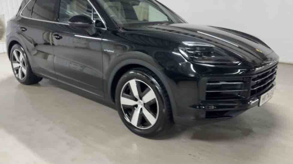 More views of Porsche Cayenne