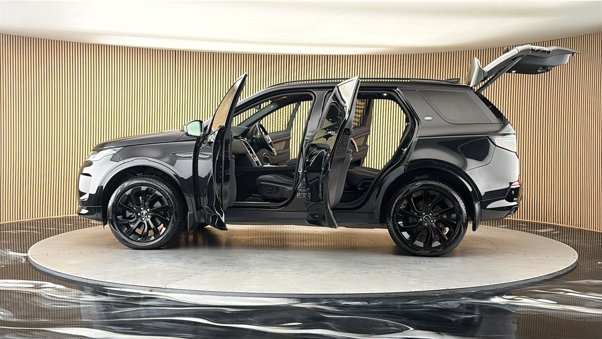 More views of Land Rover Discovery Sport