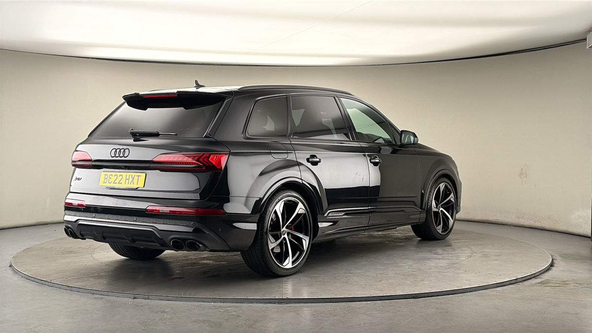 More views of Audi SQ7