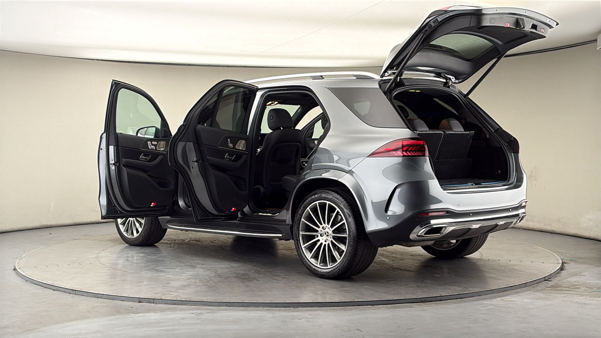 More views of Mercedes-Benz GLE