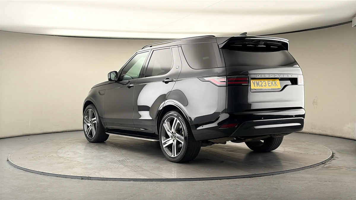 Land Rover Discovery Image 2