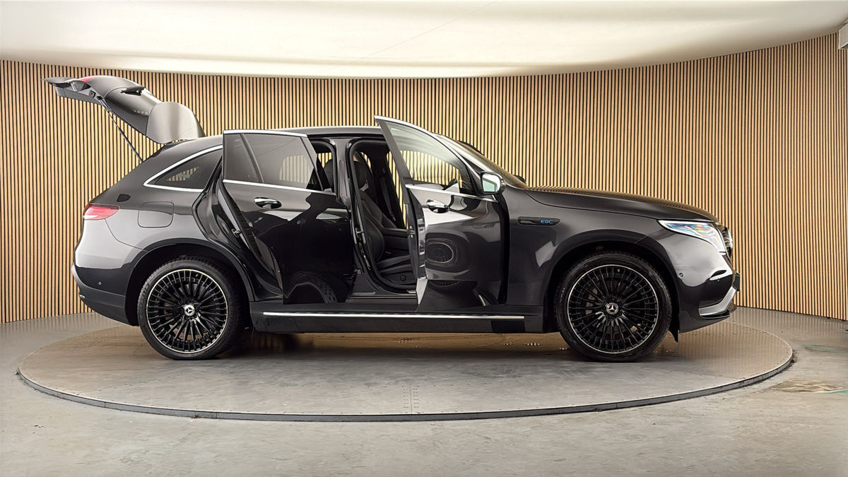 More views of Mercedes-Benz EQC
