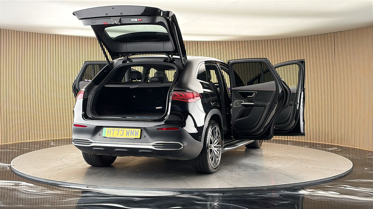 More views of Mercedes-Benz EQE