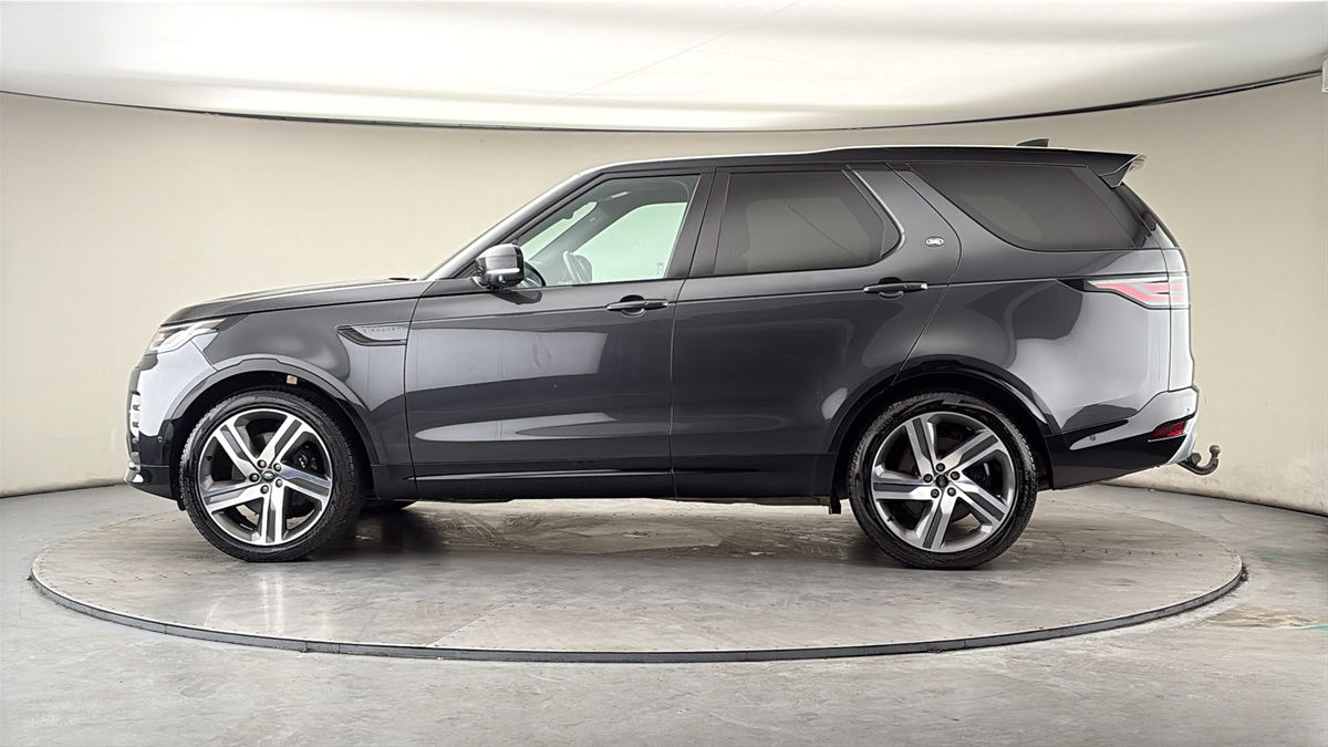 More views of Land Rover Discovery
