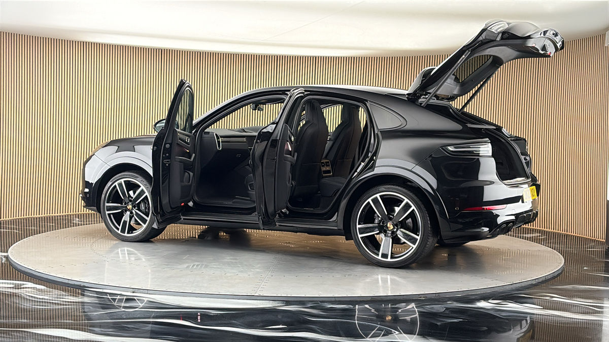 More views of Porsche Cayenne