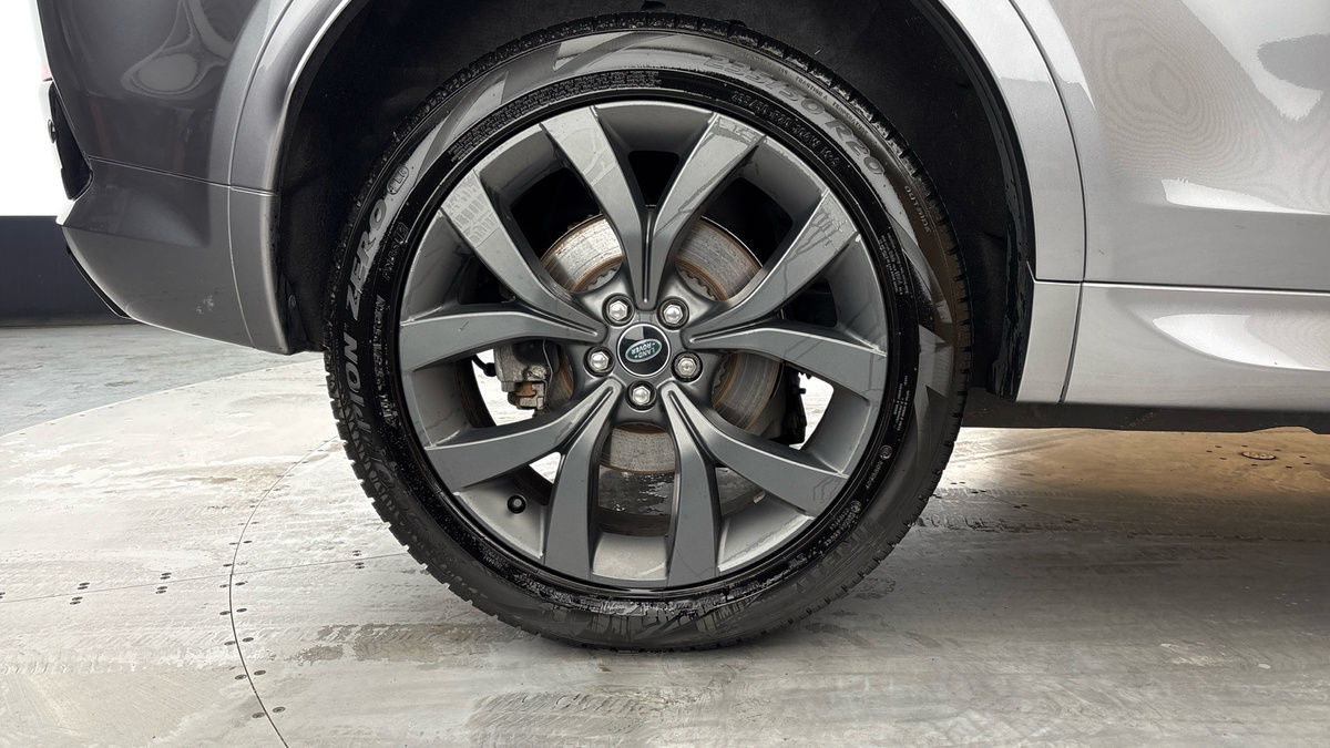 Land Rover Discovery Sport Image 10