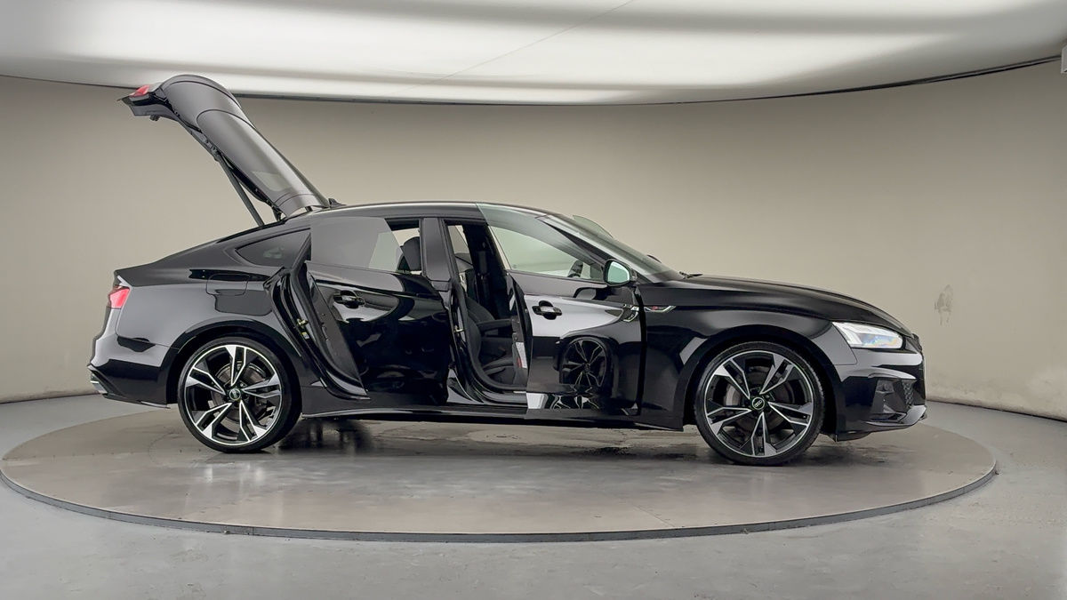 More views of Audi A5