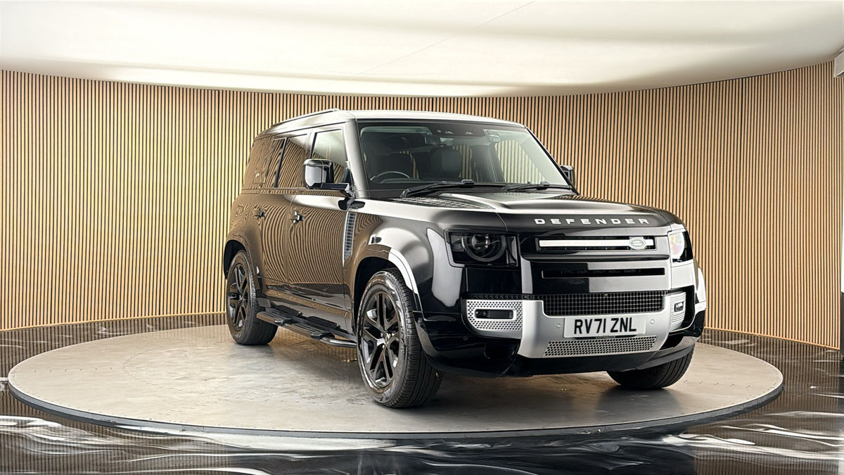 More views of Land Rover Defender 110