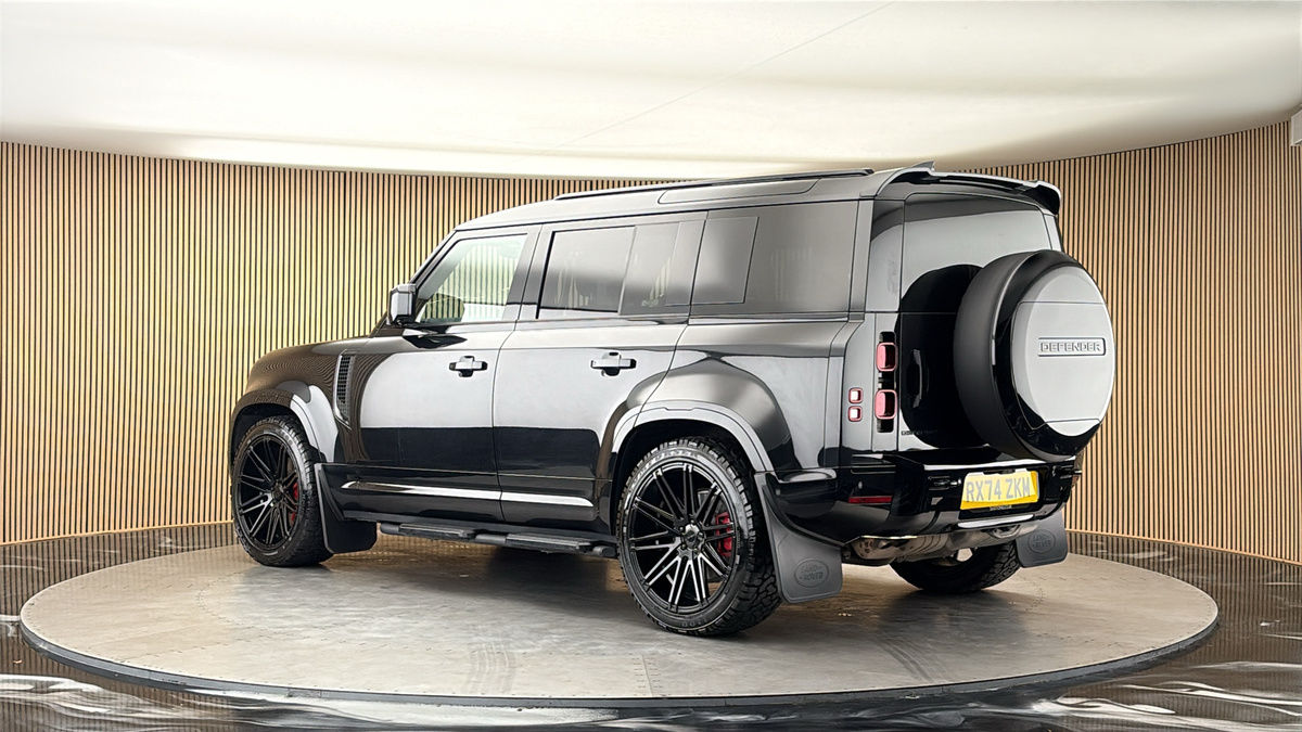 More views of Land Rover Defender 110