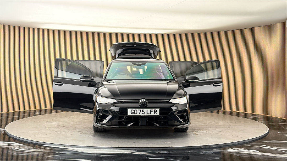 More views of Volkswagen Golf