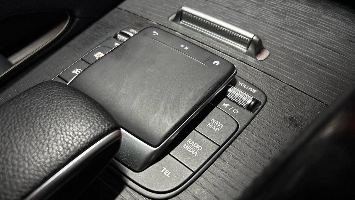 Mercedes-Benz GLE Image 26