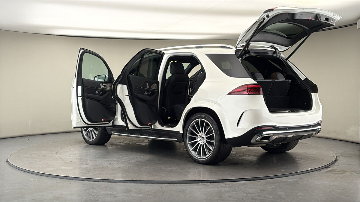 More views of Mercedes-Benz GLE