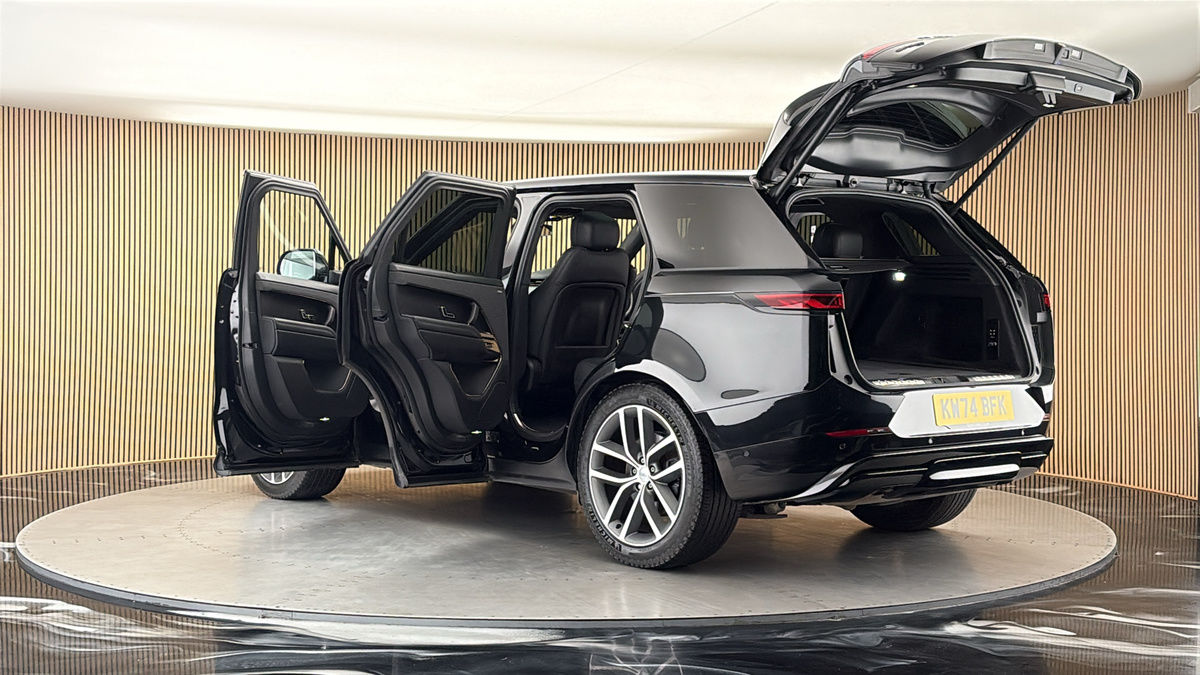 More views of Land Rover Range Rover Sport
