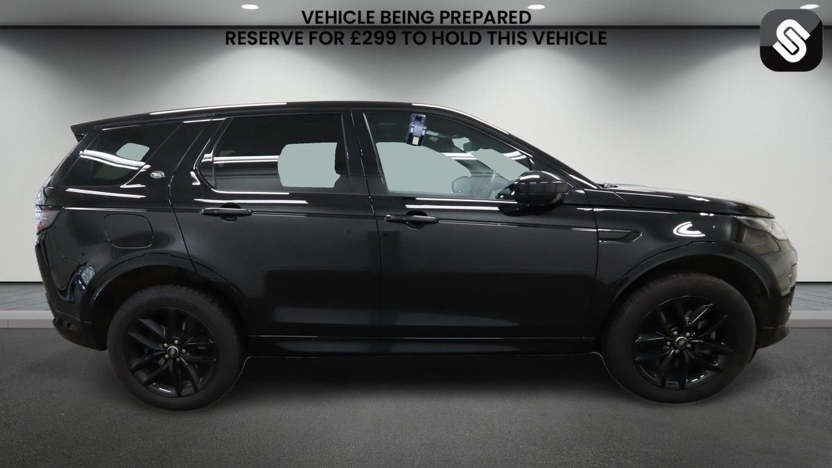 Land Rover Discovery Sport Image 5