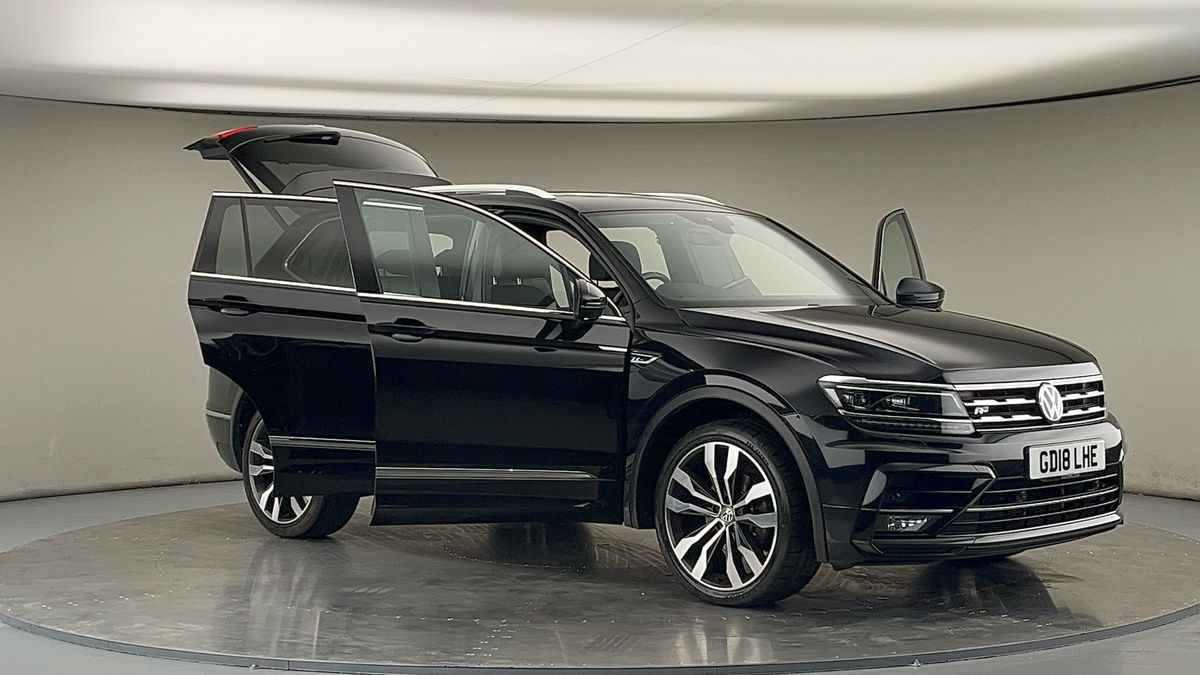More views of Volkswagen Tiguan Allspace