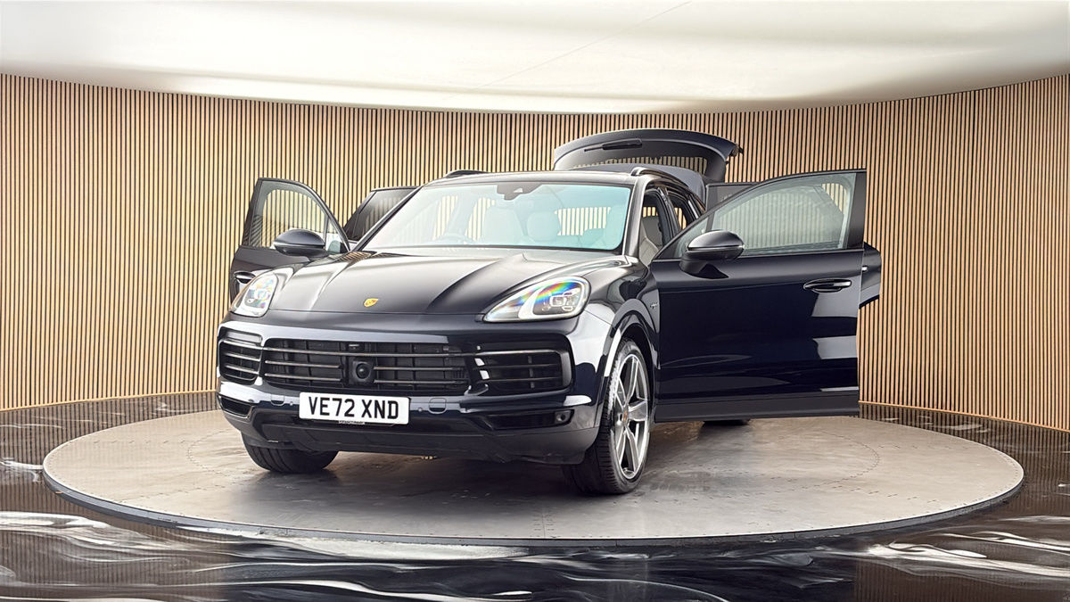 More views of Porsche Cayenne
