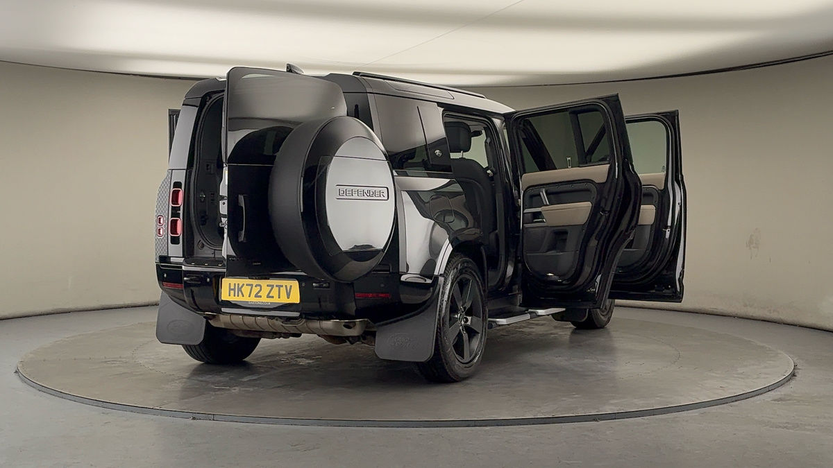 More views of Land Rover Defender 110