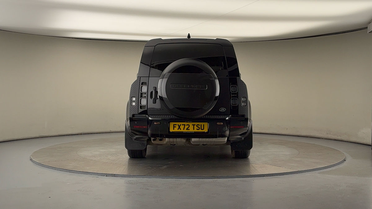 Land Rover Defender 130 Image 4