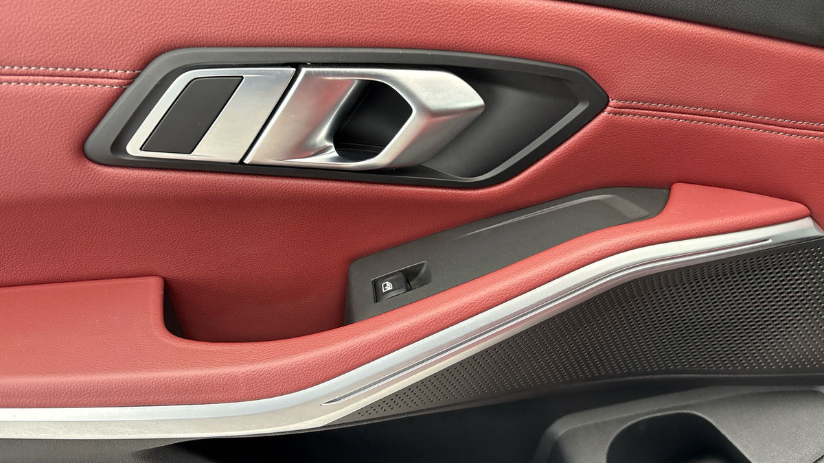 BMW 3 Series Image 19