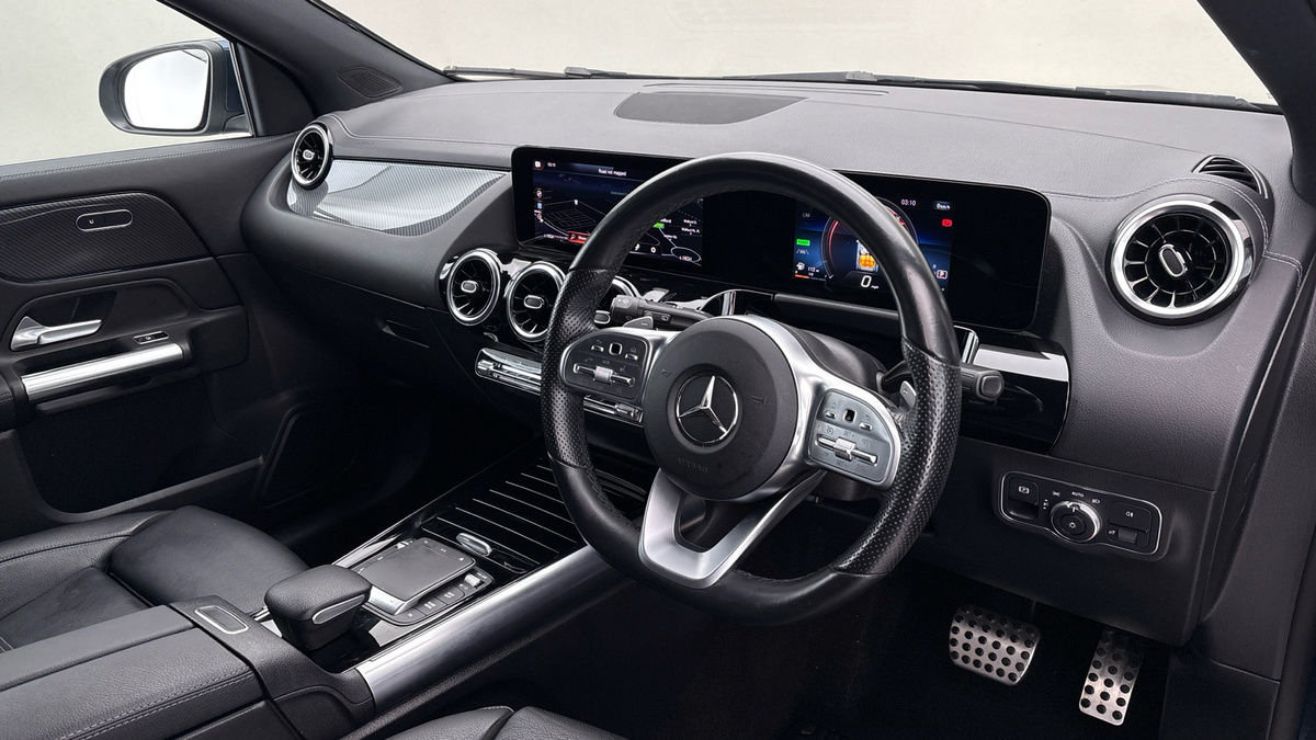 Mercedes-Benz GLA Image 5