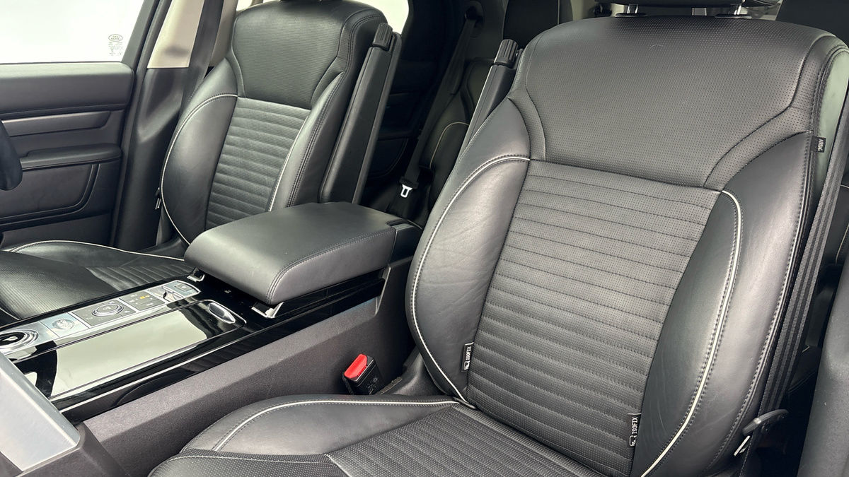 Land Rover Discovery Image 7