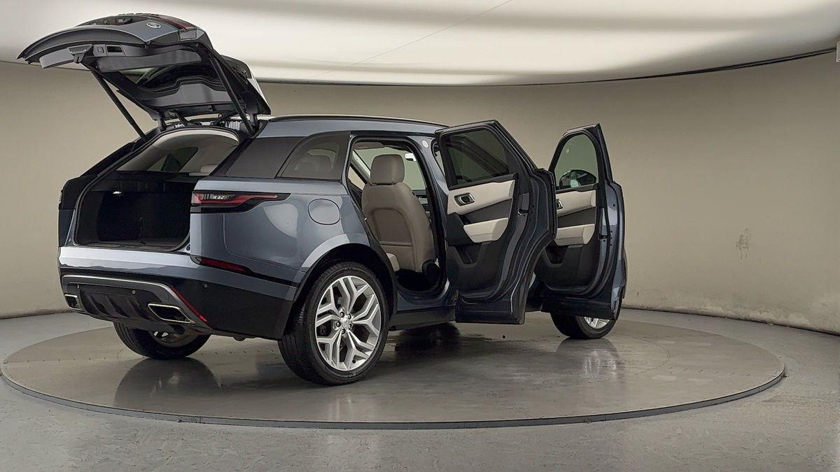 More views of Land Rover Range Rover Velar