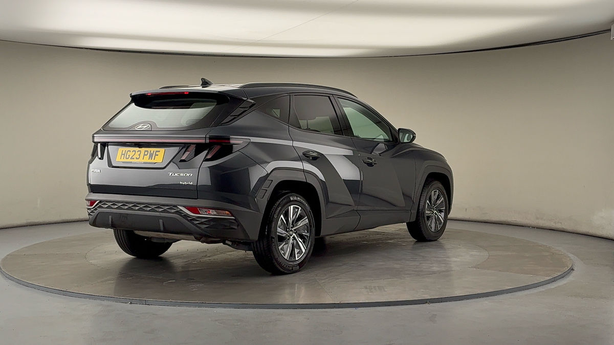 More views of Hyundai TUCSON