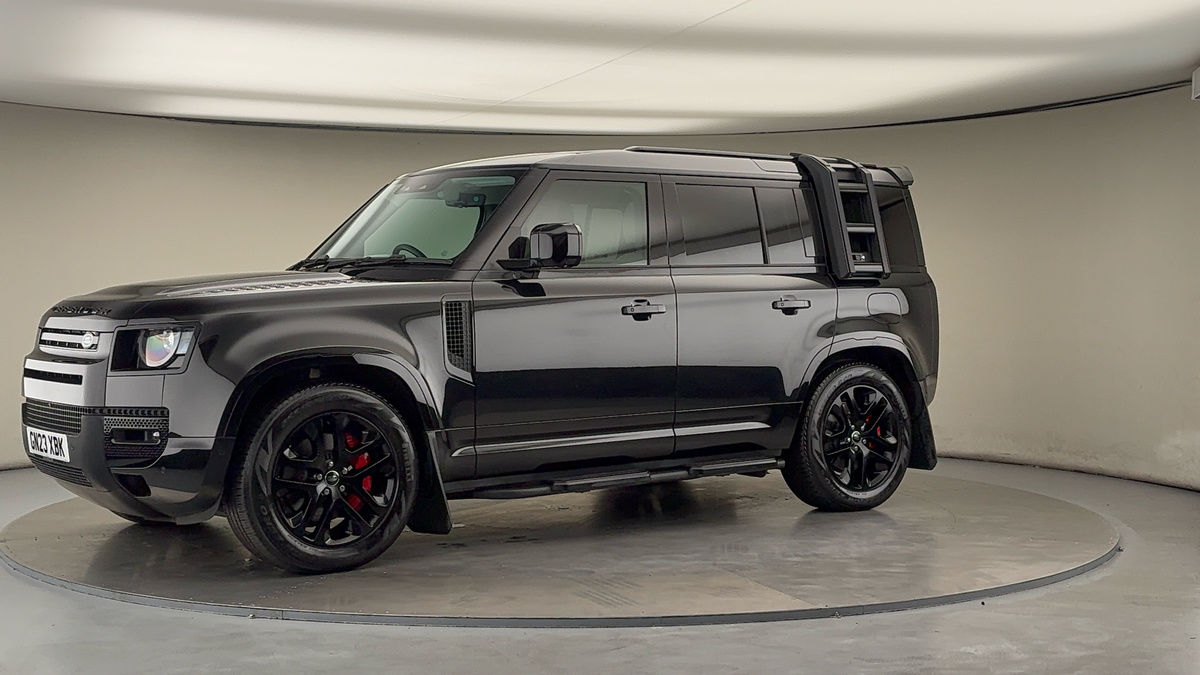 More views of Land Rover Defender 110