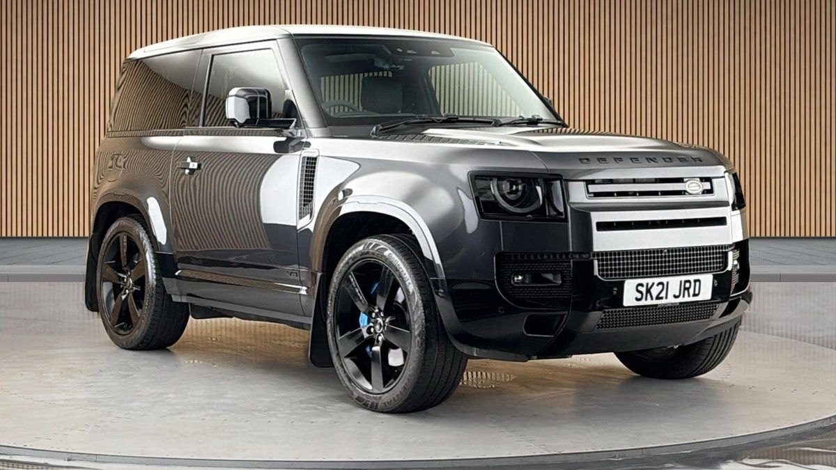 Land Rover Defender 90 Sticky Header Image